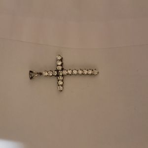 Silver 9.25  small cross with Swarovski crystals NWOT